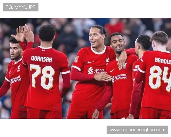 加的夫城与水晶宫的激烈对决揭示英超新赛季的竞争格局与球队实力对比