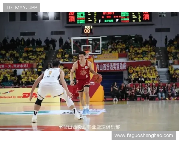 四川男篮对阵山西队CBA赛场精彩对决引发球迷热议